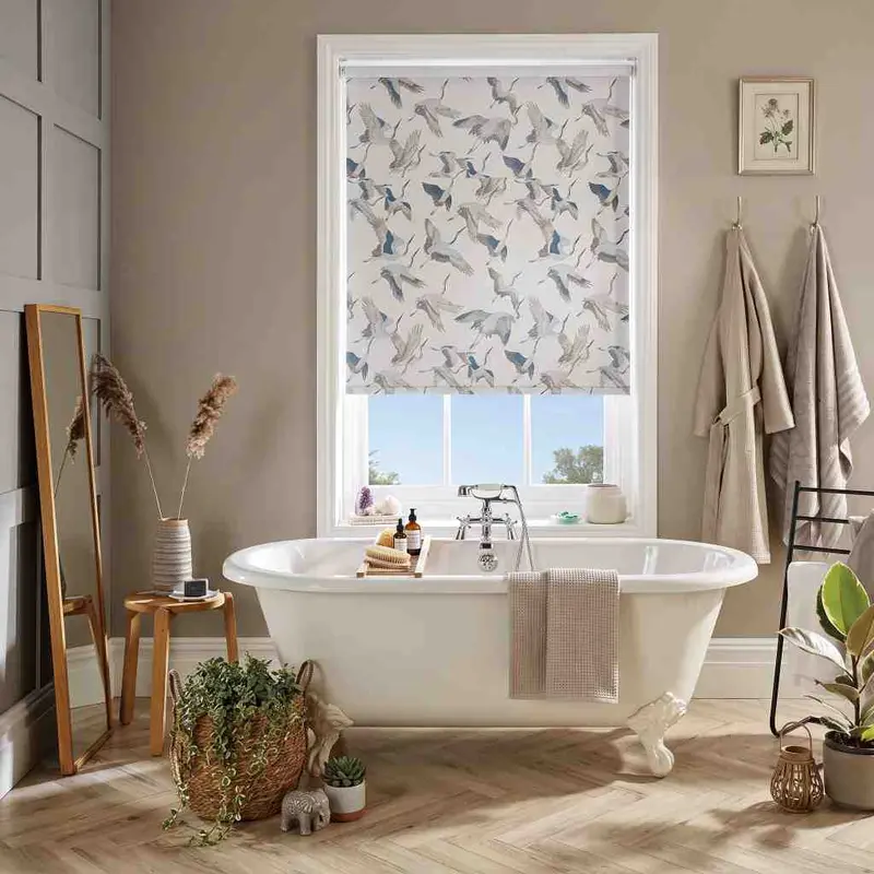 Bathroom Blinds installation, image 3