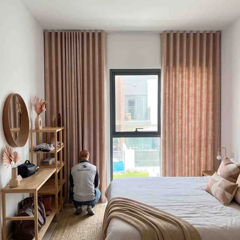 Wave Curtains in Arabian Ranches