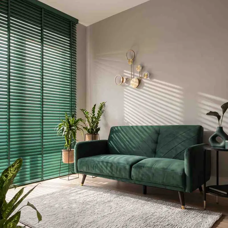 Wood Venetian Blinds installation, image 2