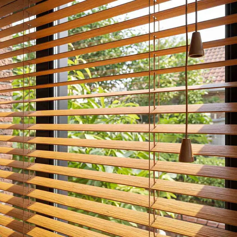 Wood Venetian Blinds installation, image 3